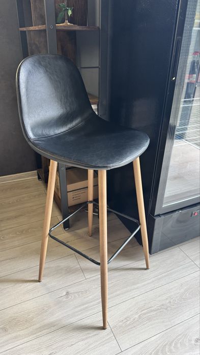 Scaune bar imitatie piele Jysk