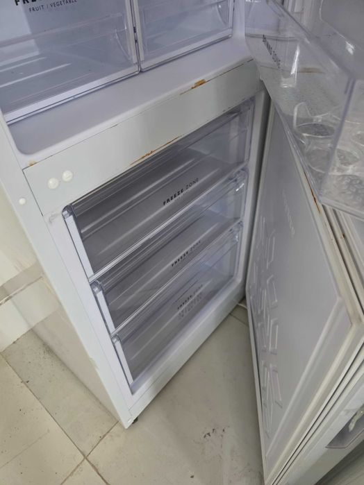 Холодильник Бирюса