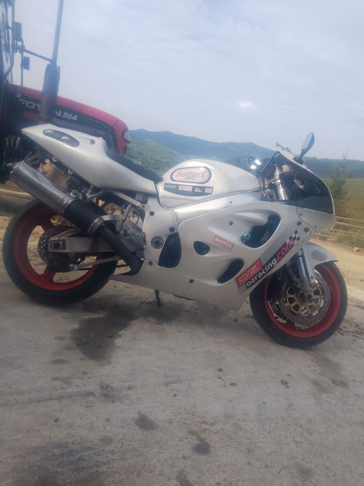 Dau la schimb cu Cross sau atv mai multe detalii la telefon