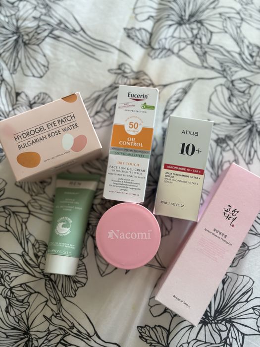 Лот Корейска козметика нова