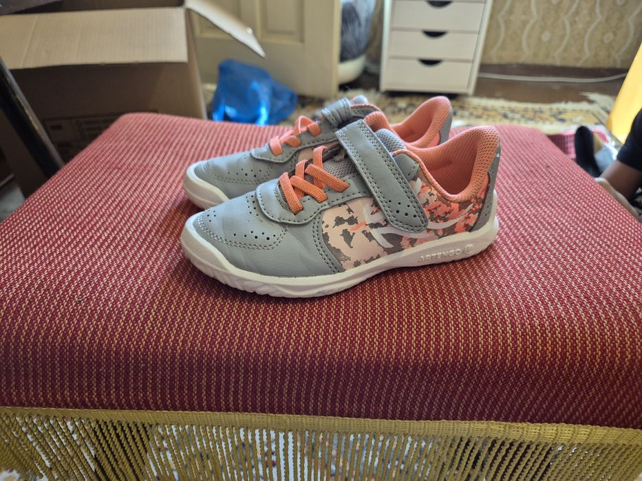 Детски боли, аптеки, маратонки