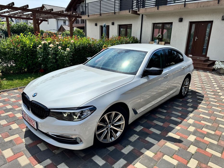 BMW Seria 5 4x4, Head-up, Camere 360, Lumini amb., Scaune+volan electrice+memorie