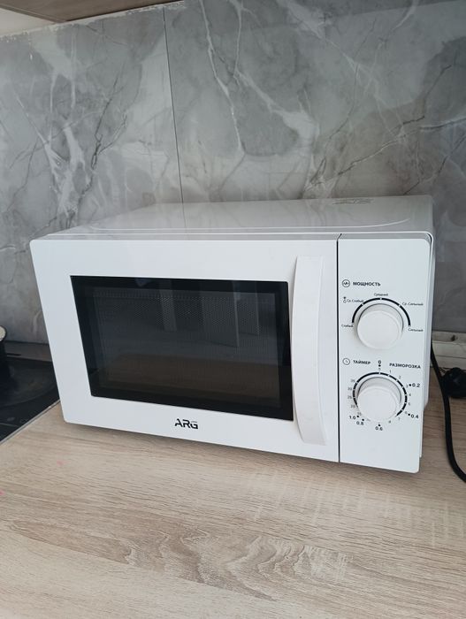 Продам микроволновку, хорошо греет.