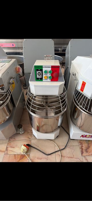 Хамир таййорлайдиган мишалка 15 кг 220в