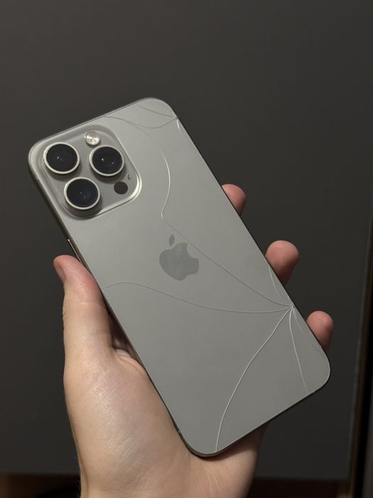 Iphone 15 pro max titan