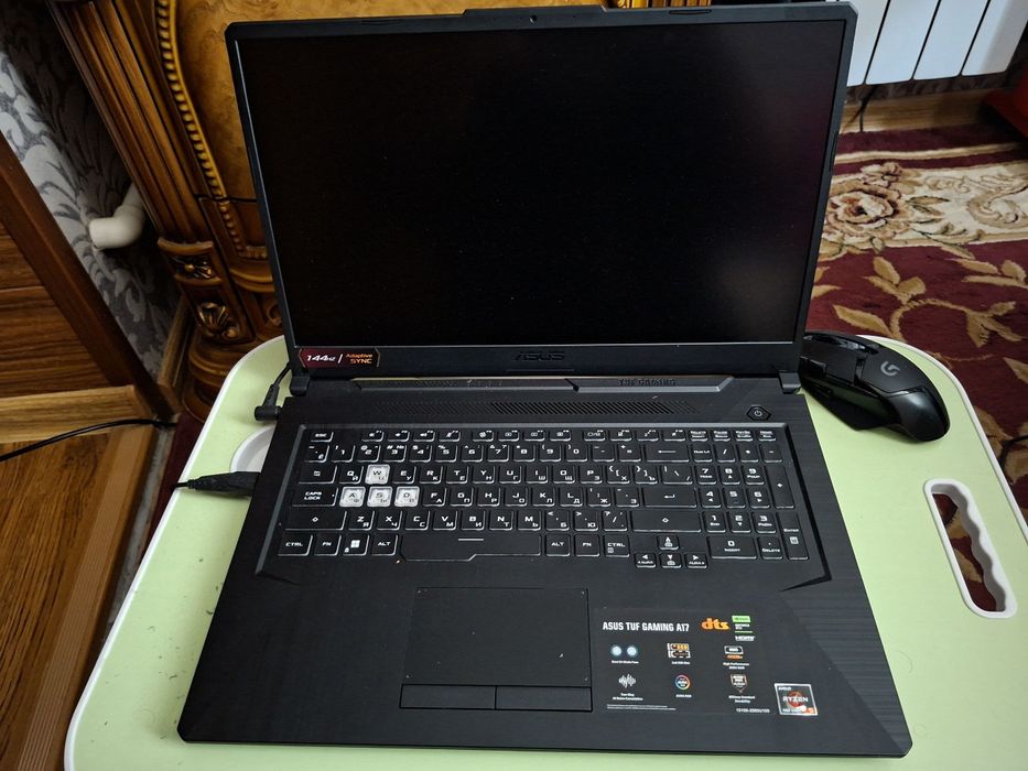 Asus a17 noutbuk