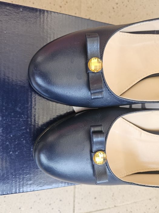 Pantofi cu toc din piele naturala