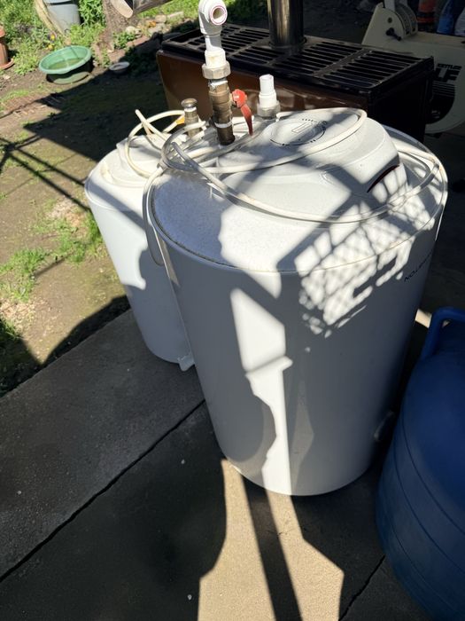 Vand convector gaz soba si 2 boilere apa calda