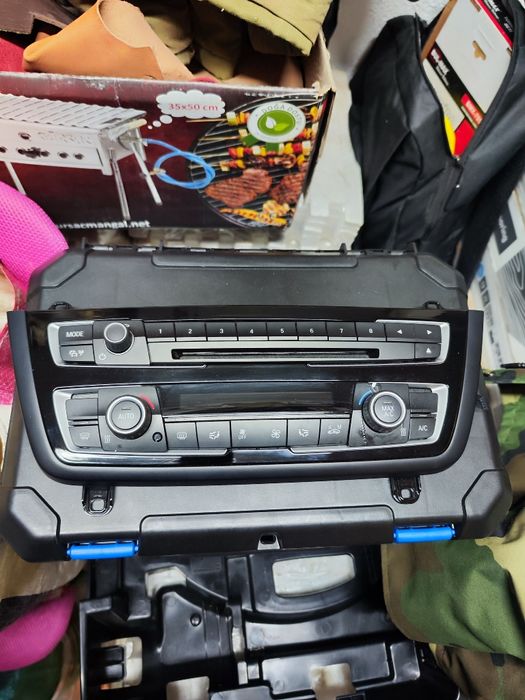 Панел за климатроник и радио от BMW