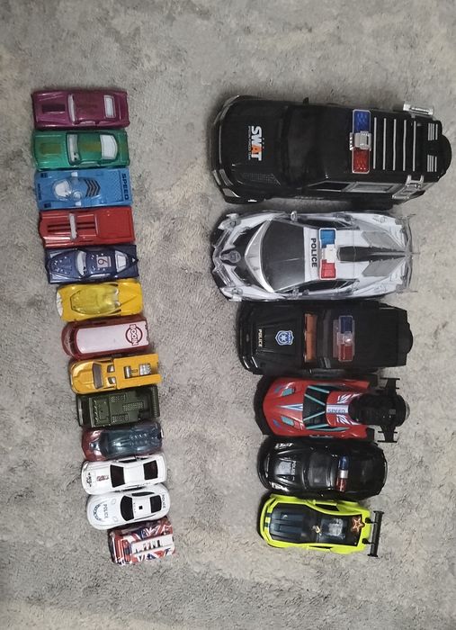 Машинки из металла,в хорошом состоянии