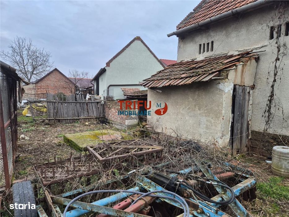 Casa in cartierul Barabant 1651mp teren, multiple posibilitati