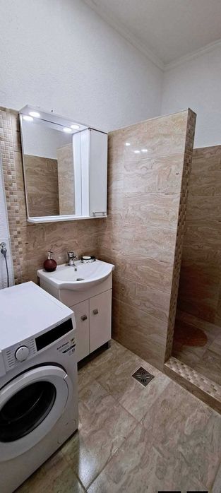 Apartament la casa