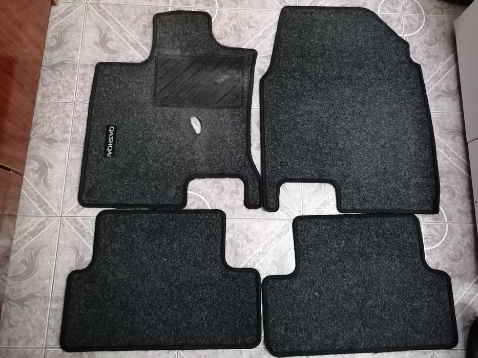 Vând set covorașe textile Nissan Qashqai
