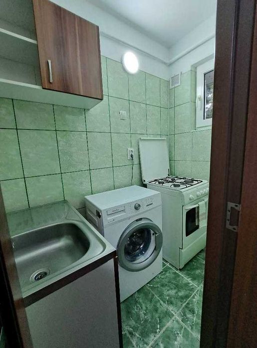 Tatarasi-Ciurchi,ap. 2 camere,cf.redus,bloc fara risc