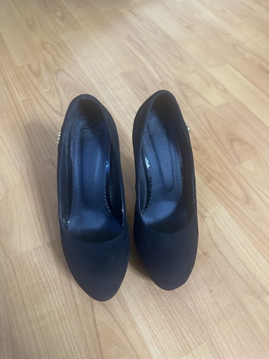 Туфли на высоком каблуке