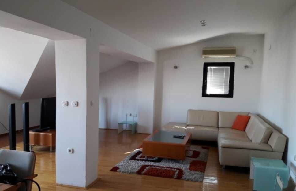 Дава се под наем Едностаен апартамент в Пловдив, Въстанически - 45 кв.м за 183.6 € - Снимка #1