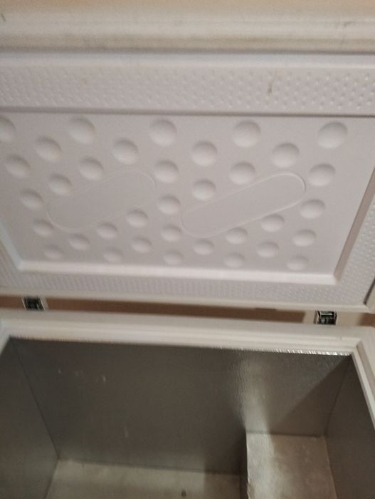 Продам срочно морозильник