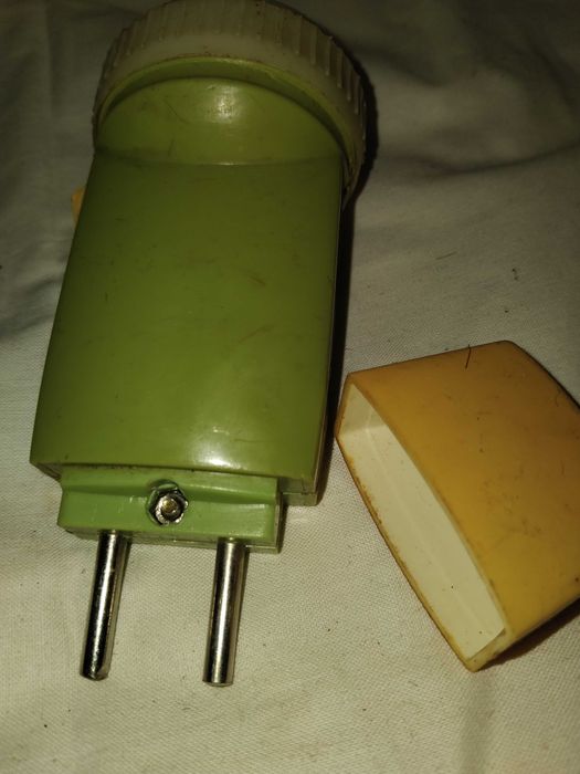 Сет стари фенерчета за резервни части.