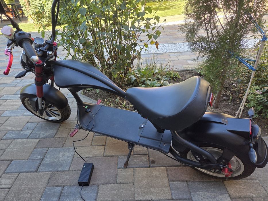 Vand motoscuter electric