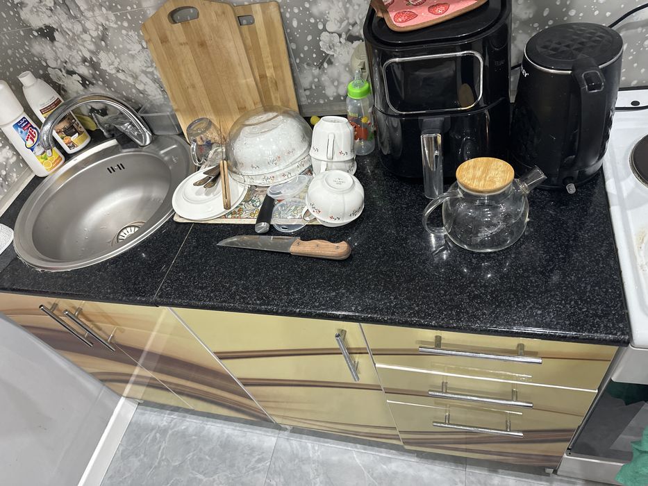 Продается кухонный гарнитур
