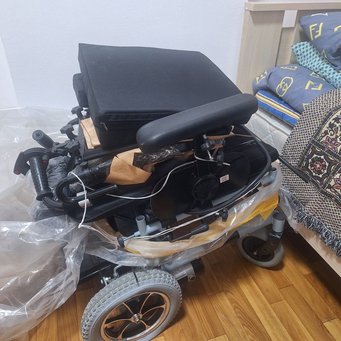 Электрическая инвалидная коляска (складная)