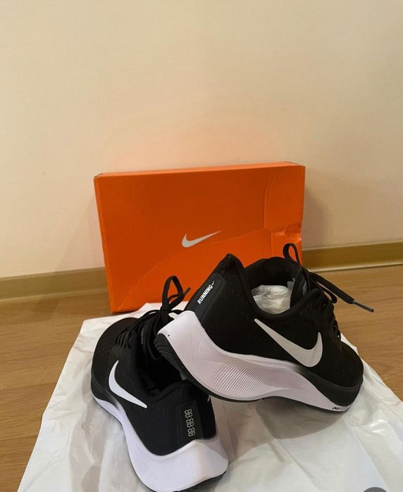Кроссовки Nike  pegasus