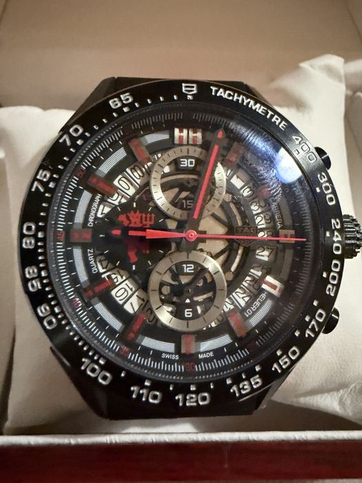 Часовник Tag Heuer Manchester United