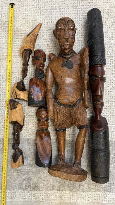 Statuiete din lemn origine africana