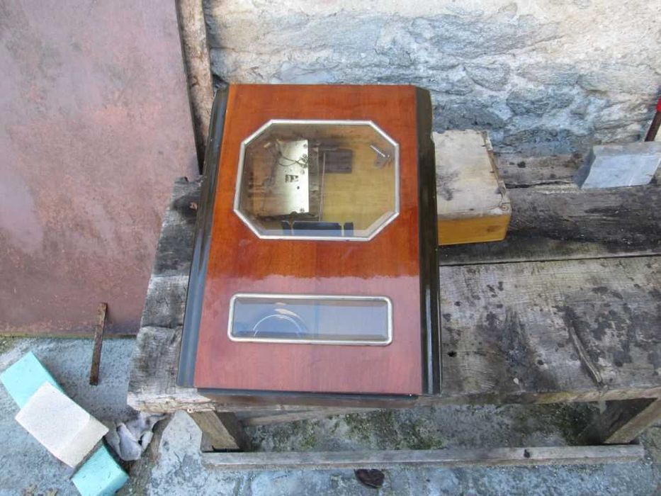 Стенни, механични часовници за колекция