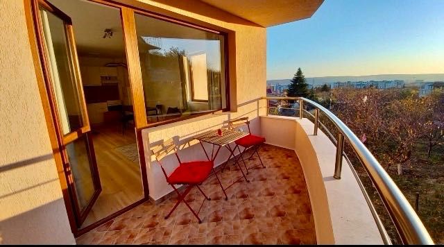 Дава се под наем Двустаен апартамент в Варна, Изгрев - 55 кв.м за 398.82 € - Снимка #7