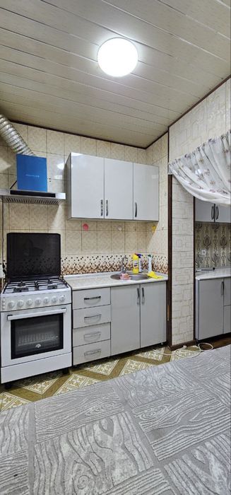 Срочно продается 2/1/4 юнусабад 14 . Метро Туркистон