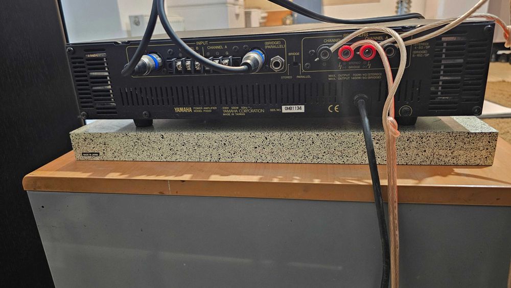 Amplificator Yamaha P4500 (Profesional) 2 x 460W/8 Ohmi
