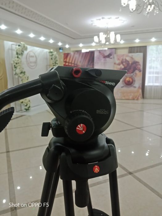 Продам штатив Manfrotto.