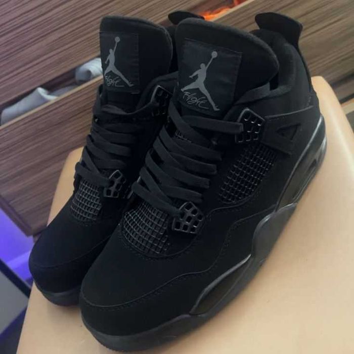 Nike Air Jordan 4 Black Cat Кецове 36-45 Номер