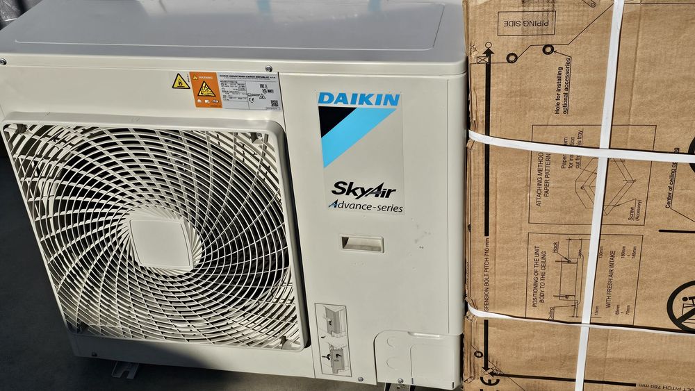 Daikin касетъчен климатик RZAG71 FCAHG71     24ка