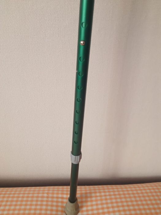 Продам костыль подлокотный бу