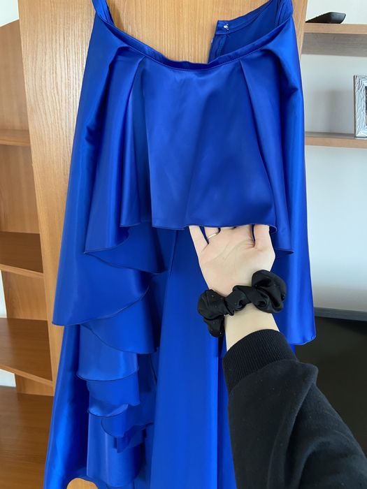 Официална рокля