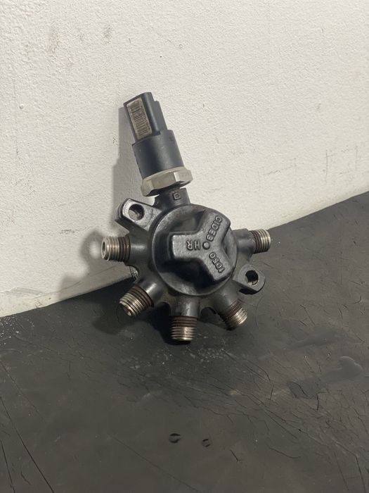 Rampa injectoare Senzor Presiune Renault Megane 2 1.5 DCI Dacia Logan