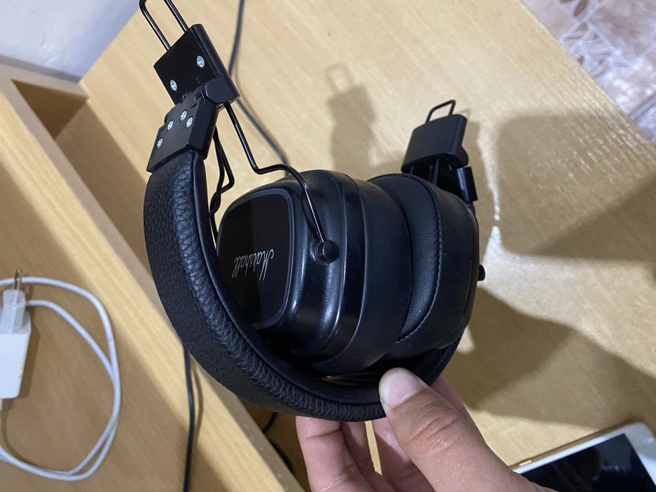 Наушник продам идеал!