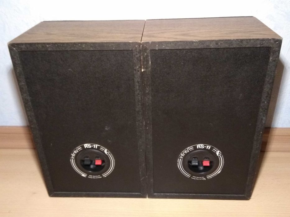 Колекционерски колони Infinity RS-11