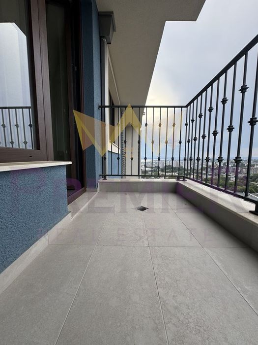 Продава се Тристаен апартамент в Варна, Победа - 77 кв.м за 2013 €/кв.м - Снимка #10