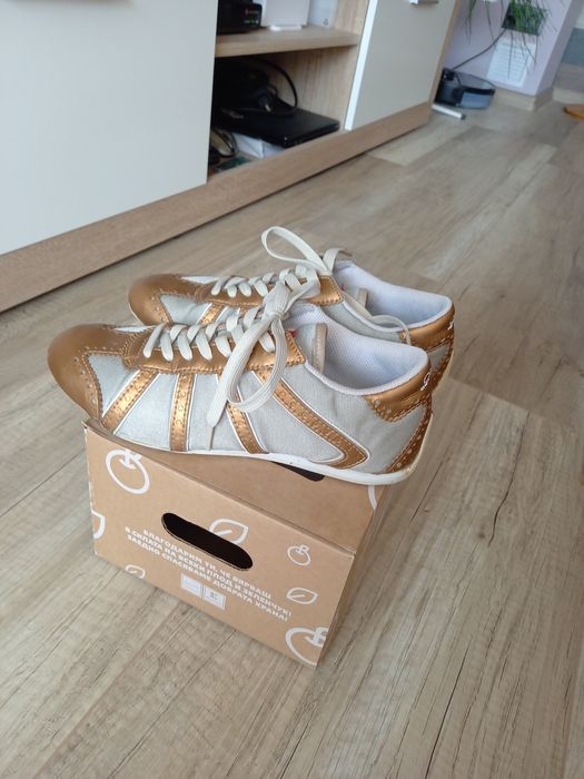 Дамски боти и ботуши естествена кожа