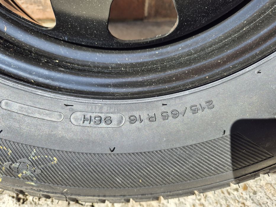 Roata Janta de rezerva NOUA dacia Duster cauciuc michelin 215 65 16