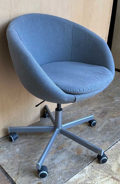 3 buc Scaun rotativ reglabil tip IKEA; Scaun cu picior central