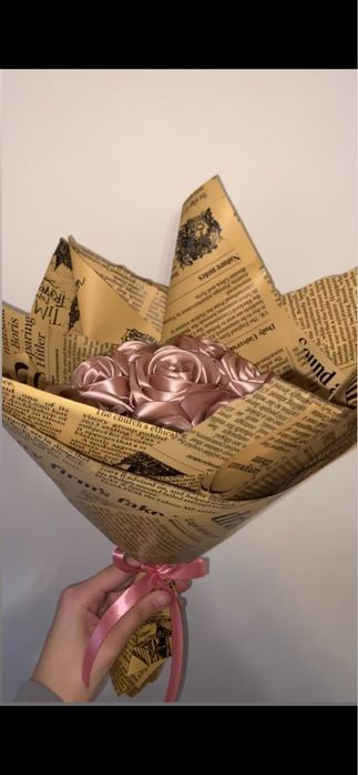 Trandafiri din satin