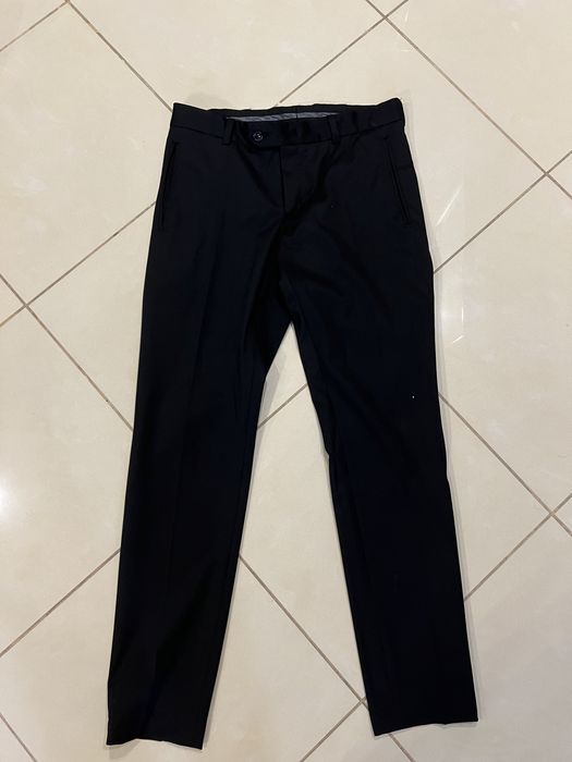 мъжки костюм.