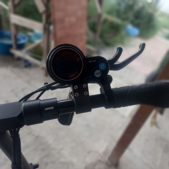 Электро самокат в хорошем состоянии