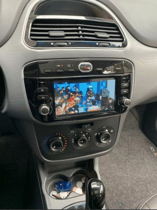 Navigatie Android Fiat Punto Linea WiFi Internet Waze YouTube