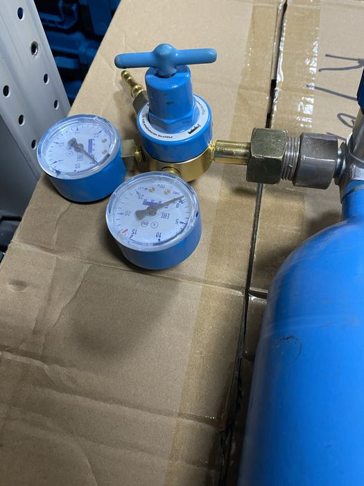 Медицинский кислородный баллон