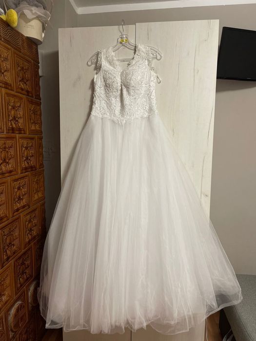 Rochie Mireasa Tip Printesa